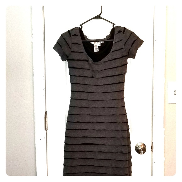 Dress - Picture 1 of 2